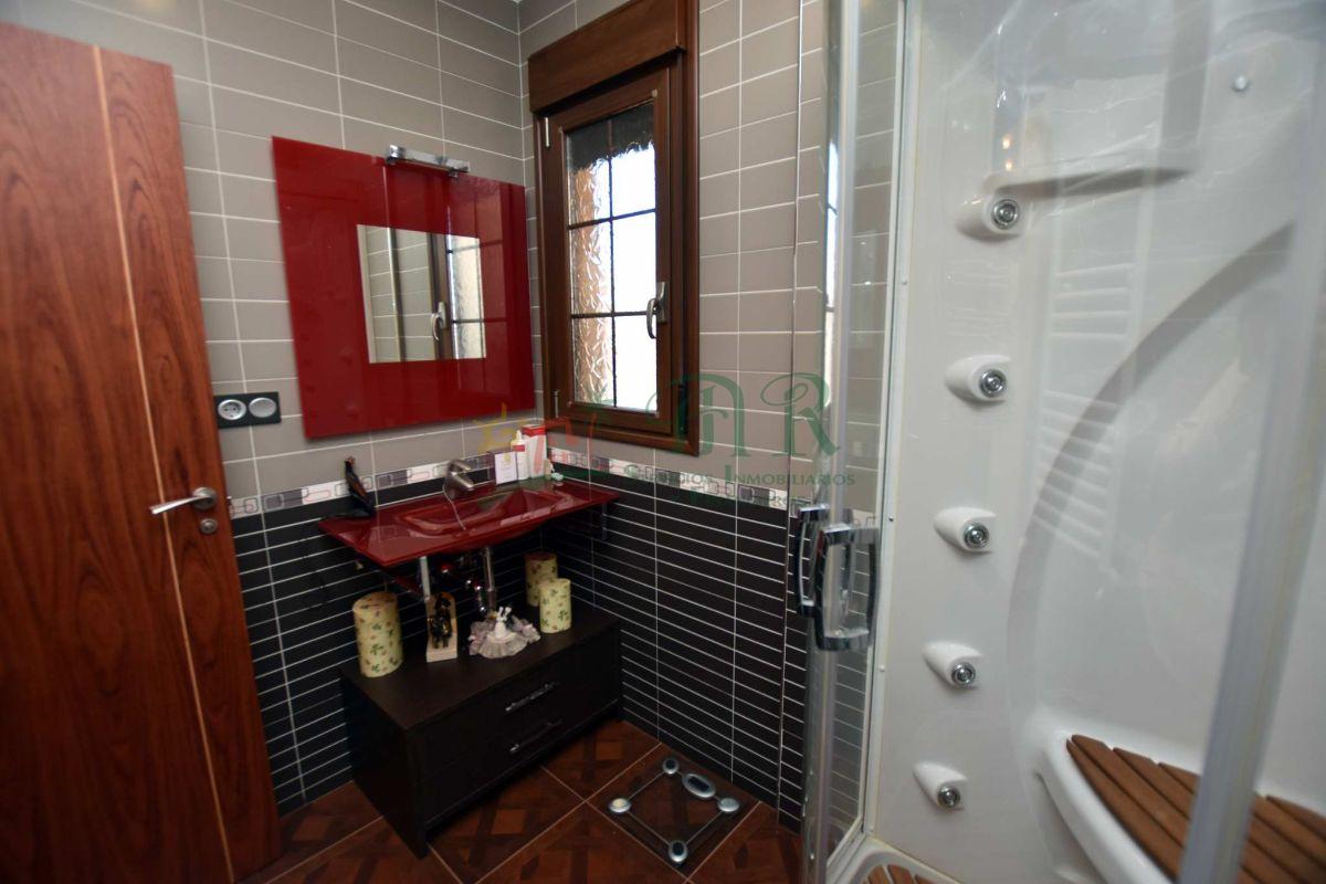 Venta de villa en Los Montesinos