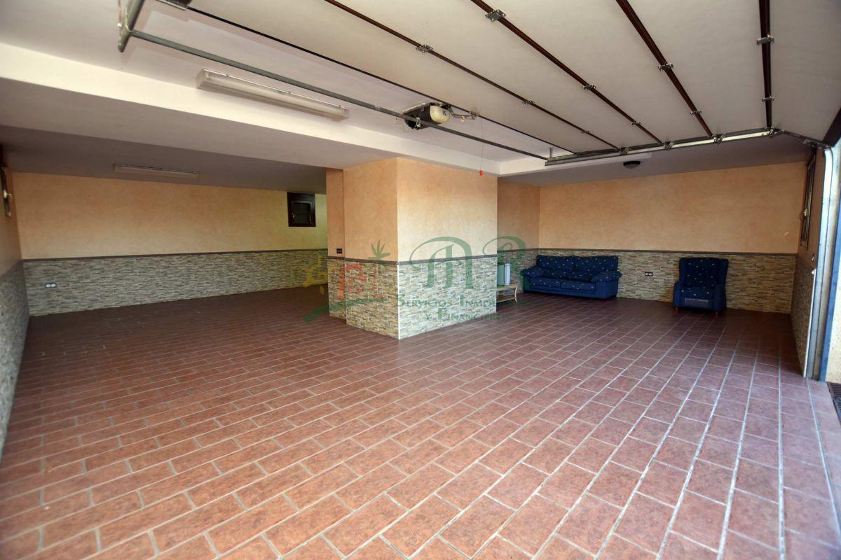 Venta de villa en Los Montesinos