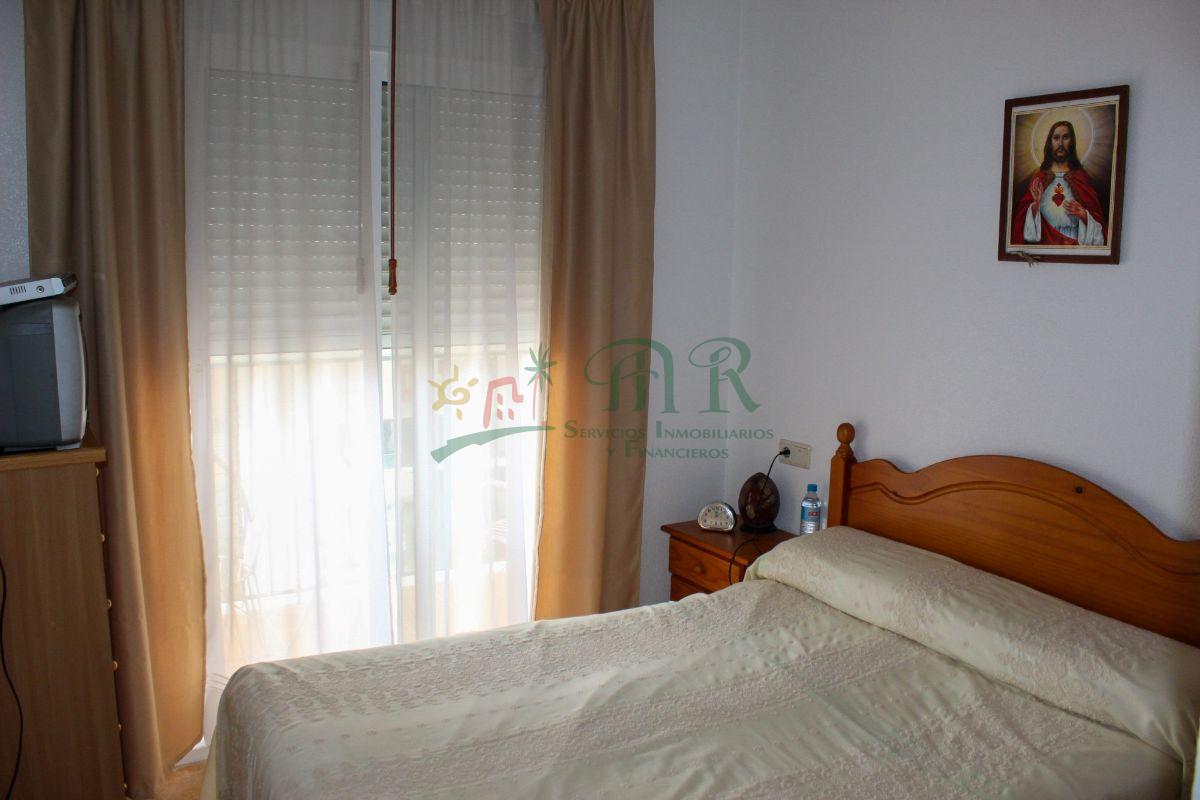 For sale of flat in Almoradí