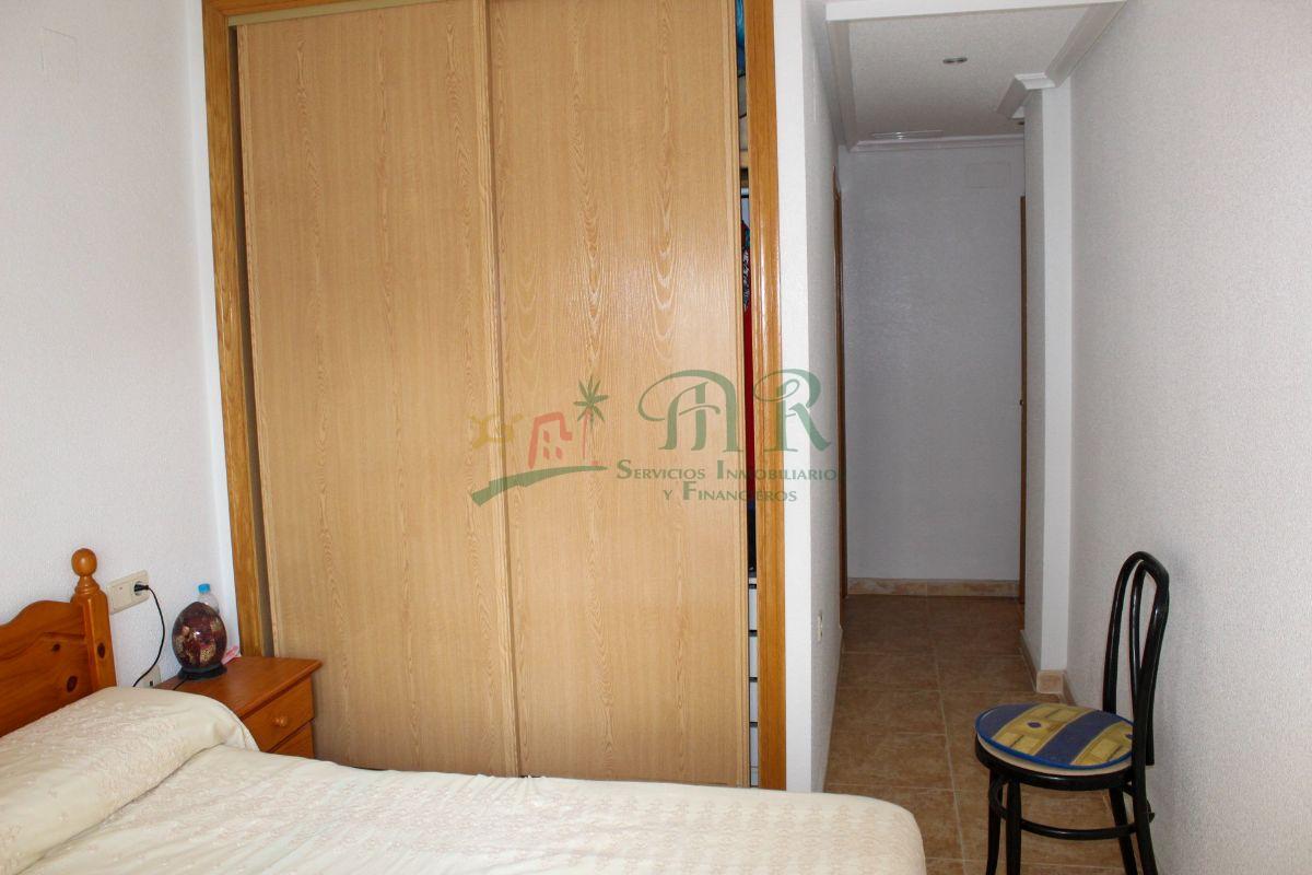 For sale of flat in Almoradí