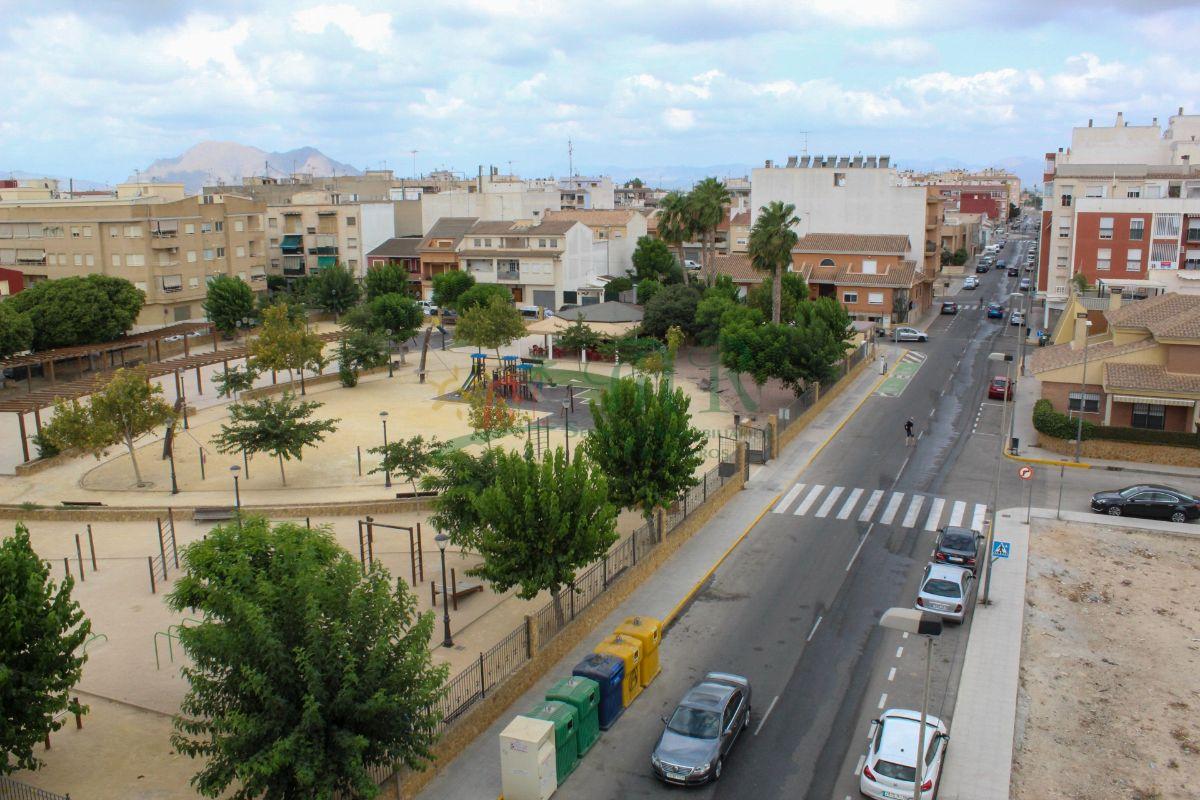 For sale of flat in Almoradí