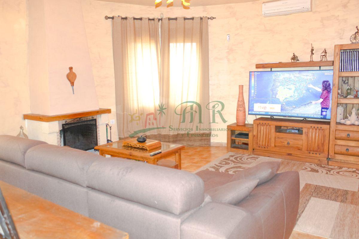 For sale of villa in Catral