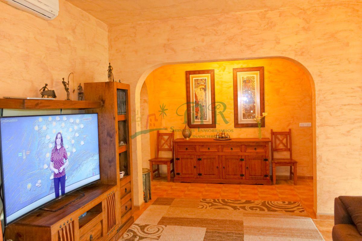 For sale of villa in Catral