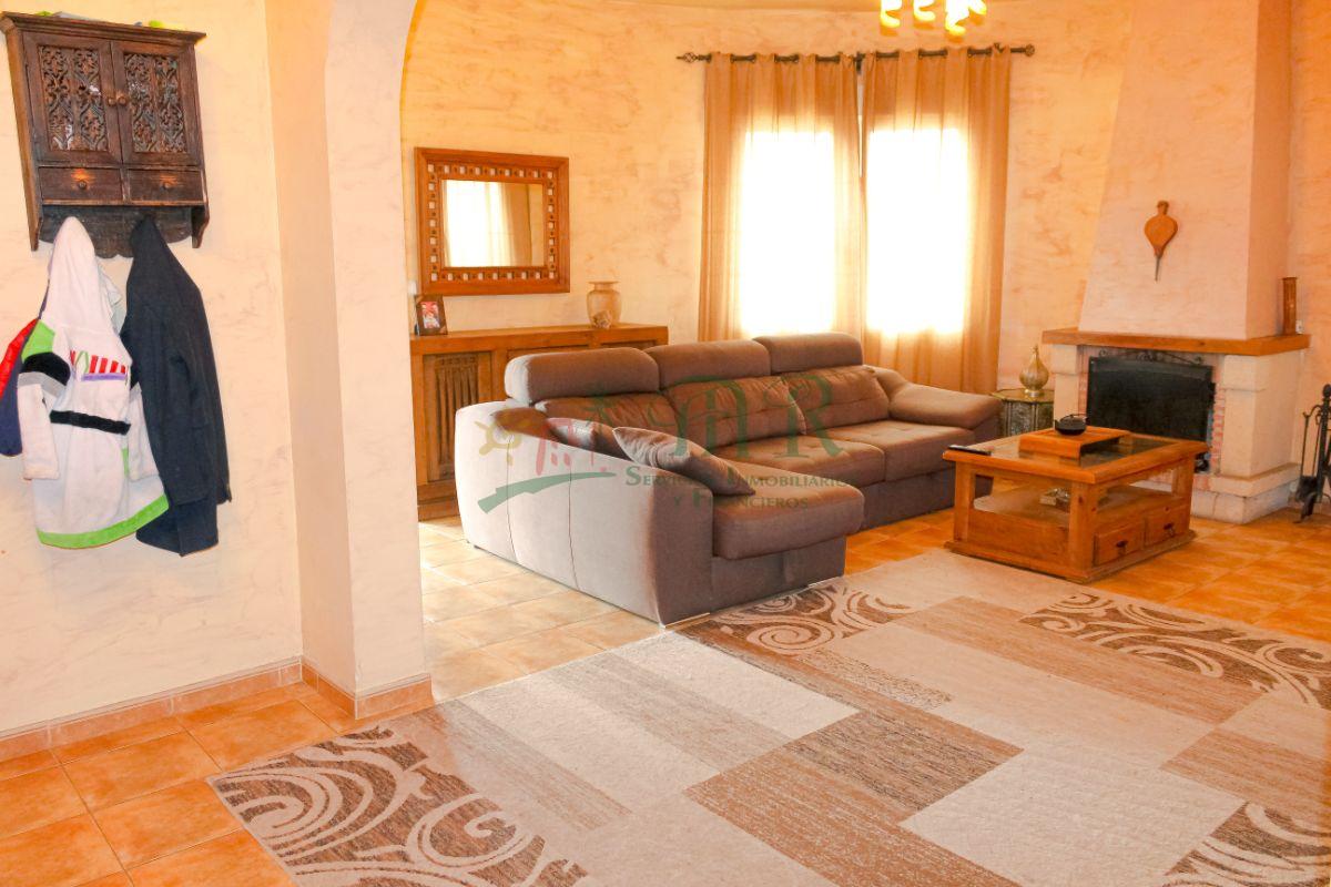 For sale of villa in Catral