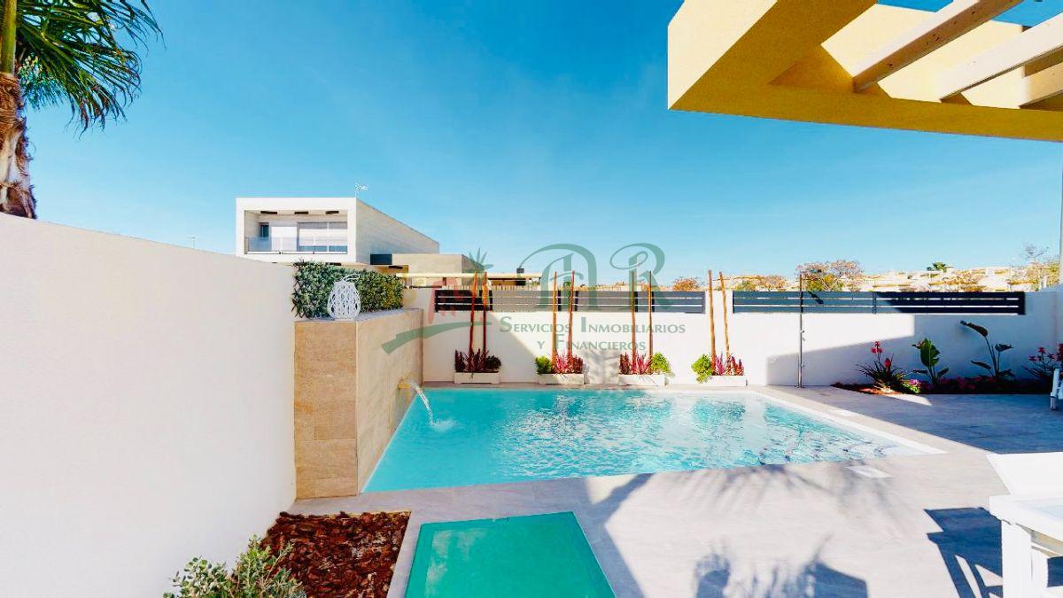 Venta de villa en Los Montesinos Venta de villa en Los Montesinos