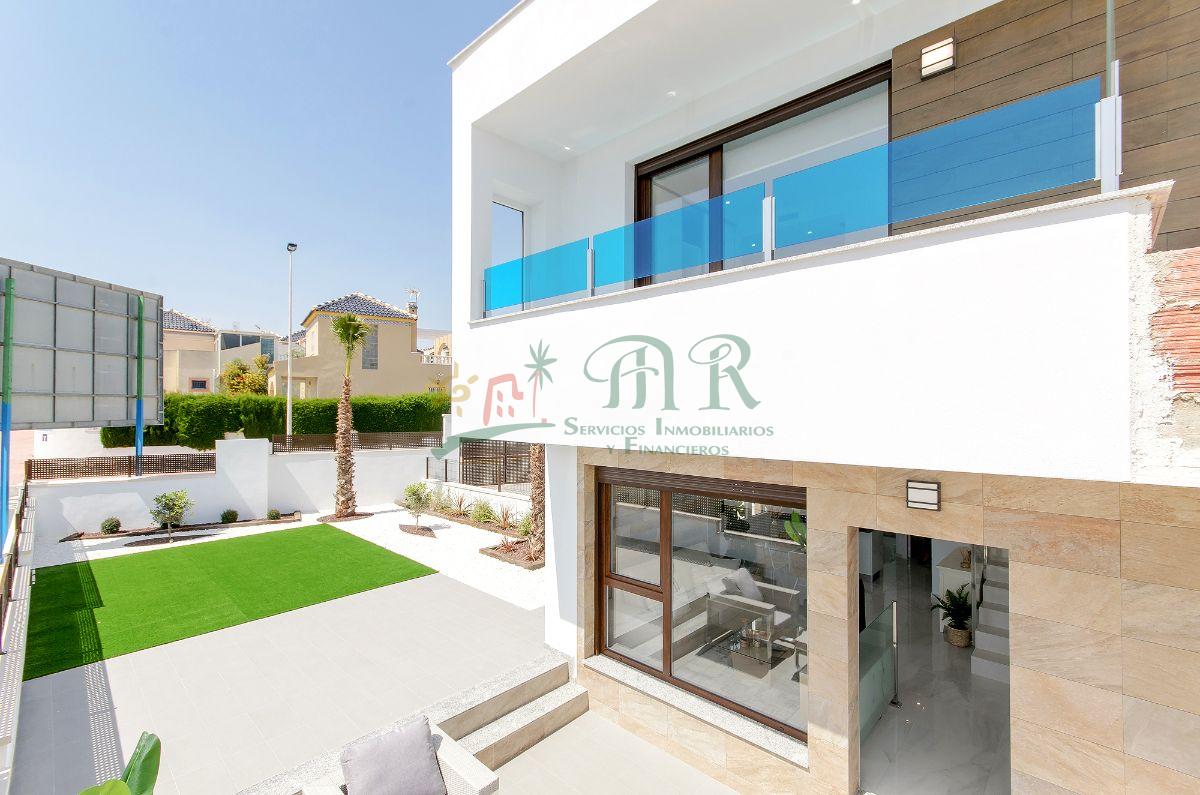 For sale of new build in Torrevieja