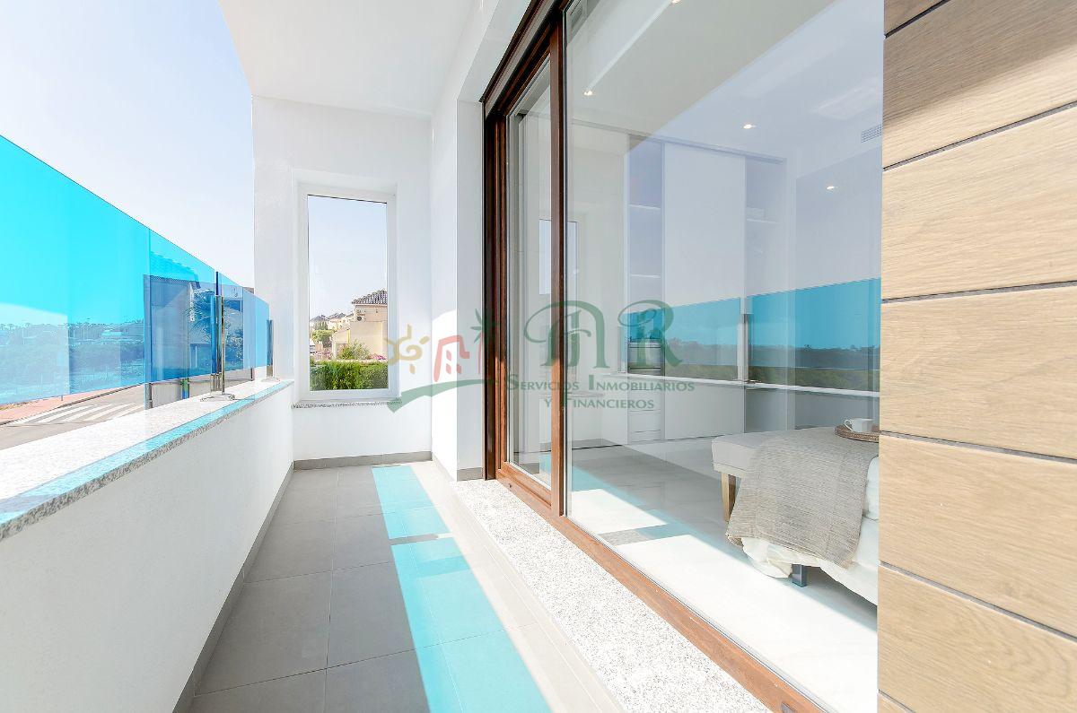 For sale of chalet in Torrevieja For sale of chalet in Torrevieja