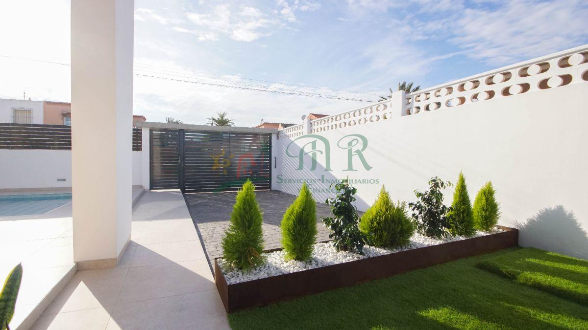 For sale of villa in Torrevieja