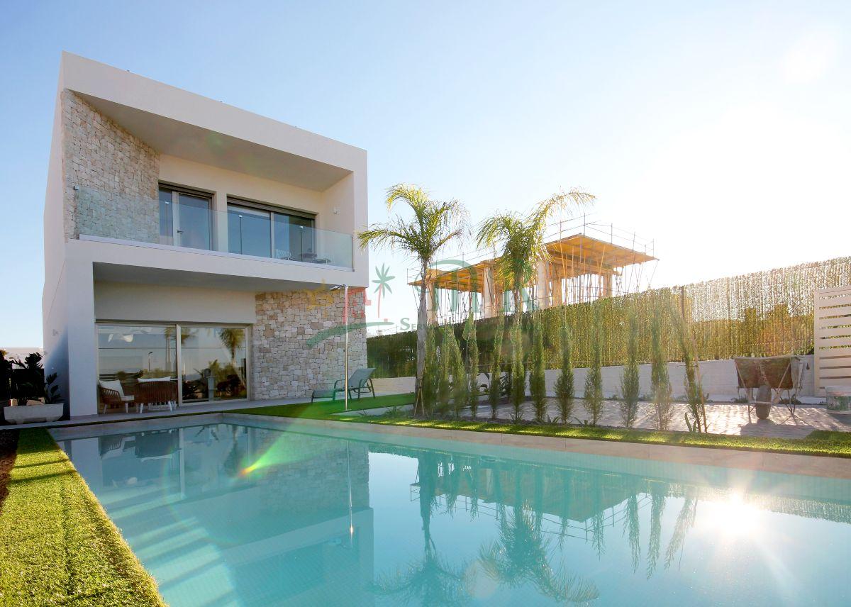 Venta de villa en Benijófar