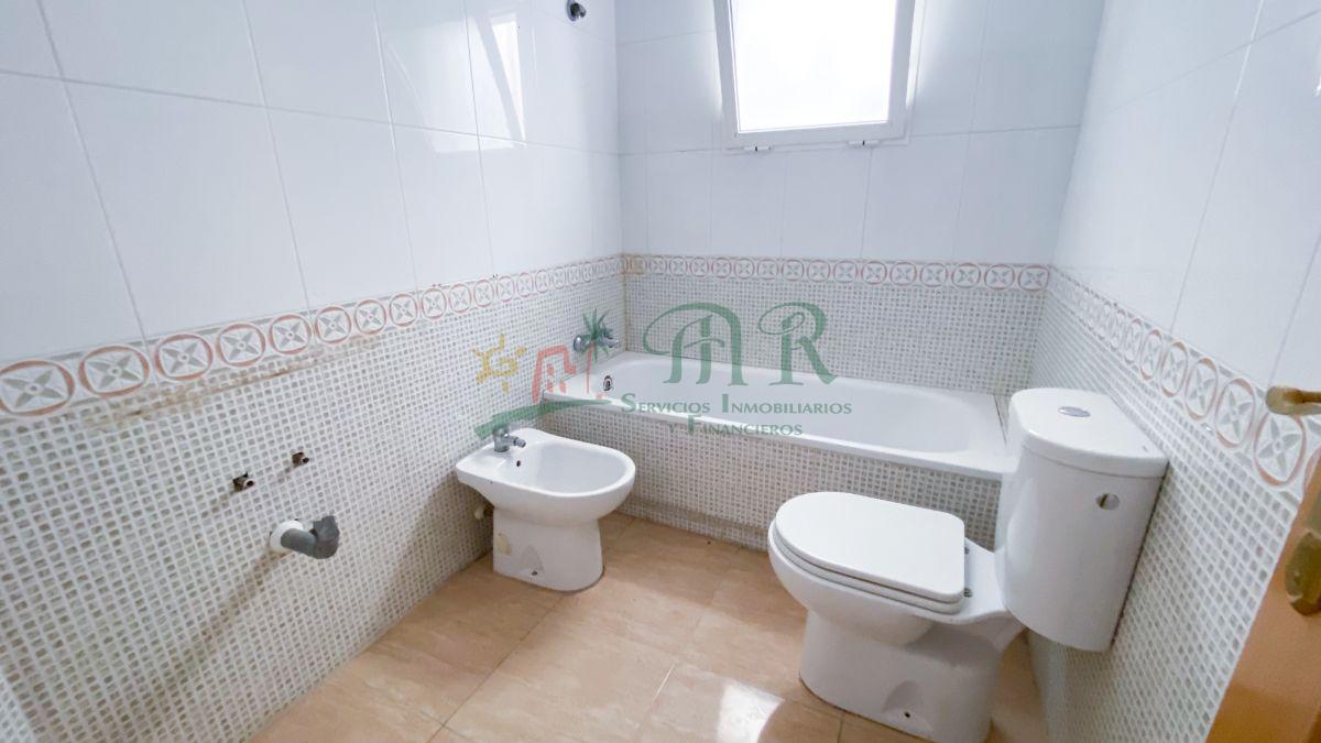 For sale of flat in San Isidro