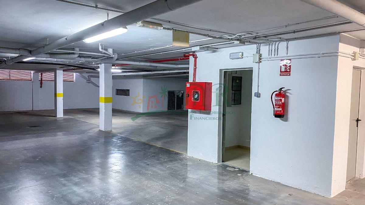 For sale of garage in Almoradí