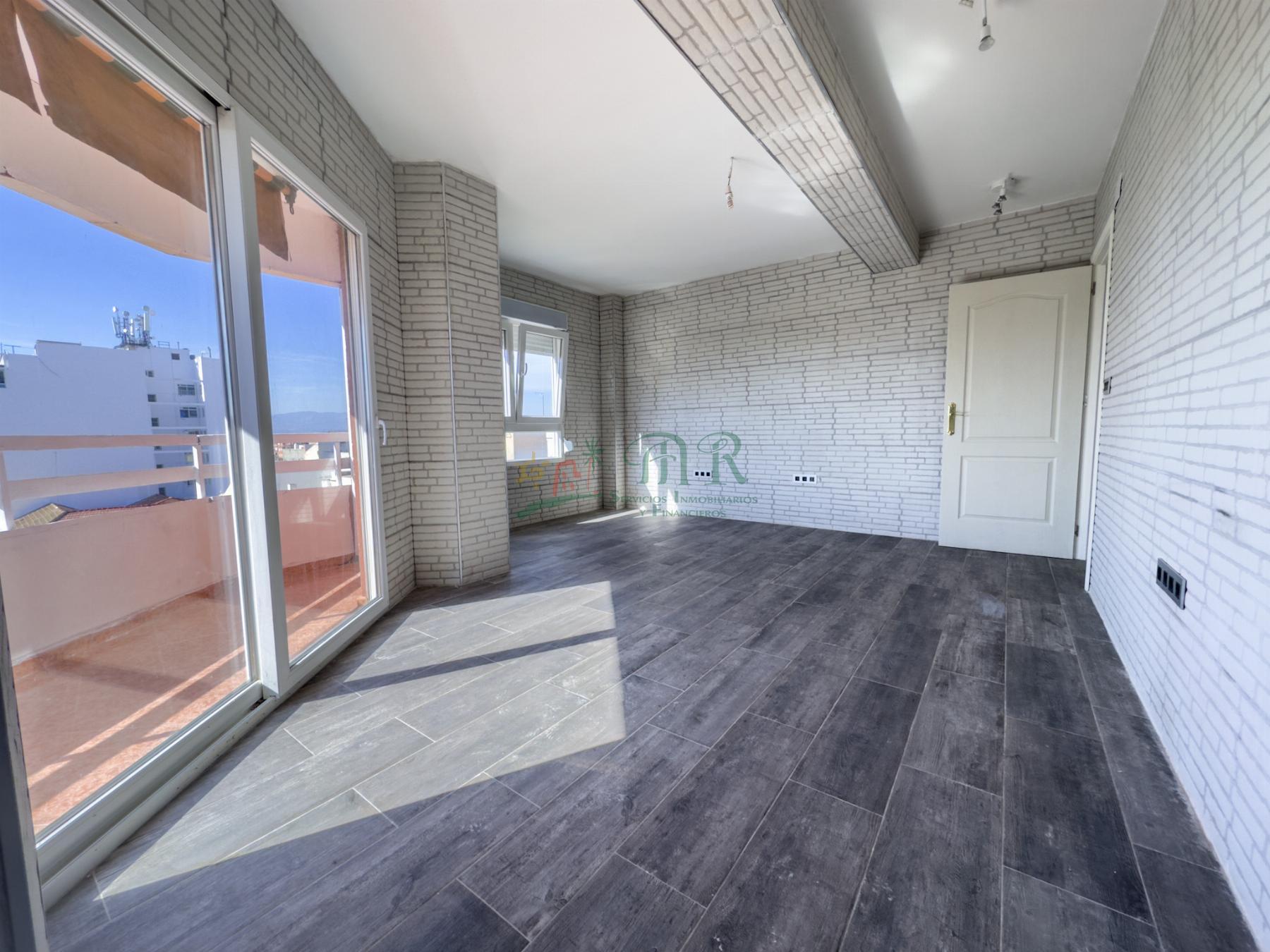 For sale of flat in Almoradí