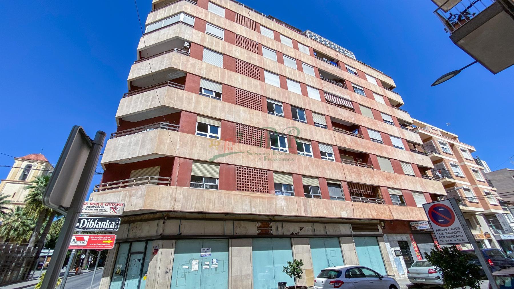 For sale of flat in Almoradí