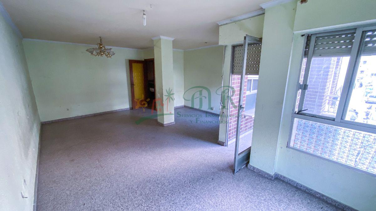 For sale of flat in Almoradí