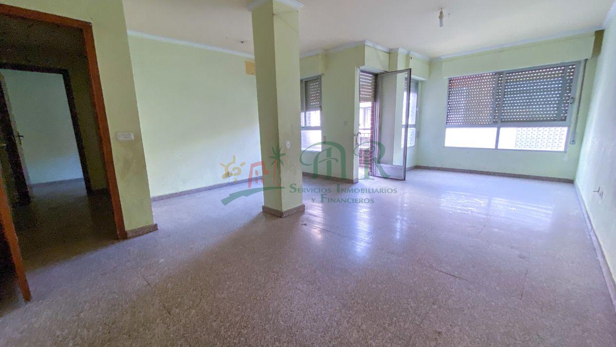 For sale of flat in Almoradí