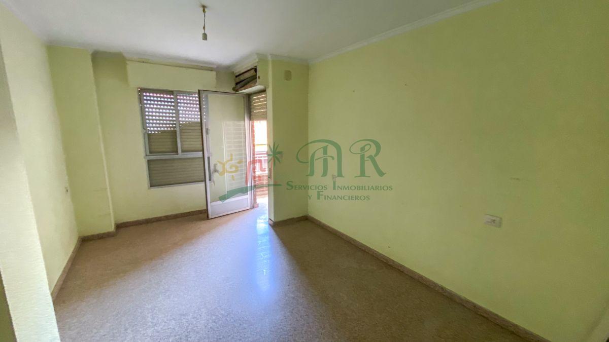 For sale of flat in Almoradí