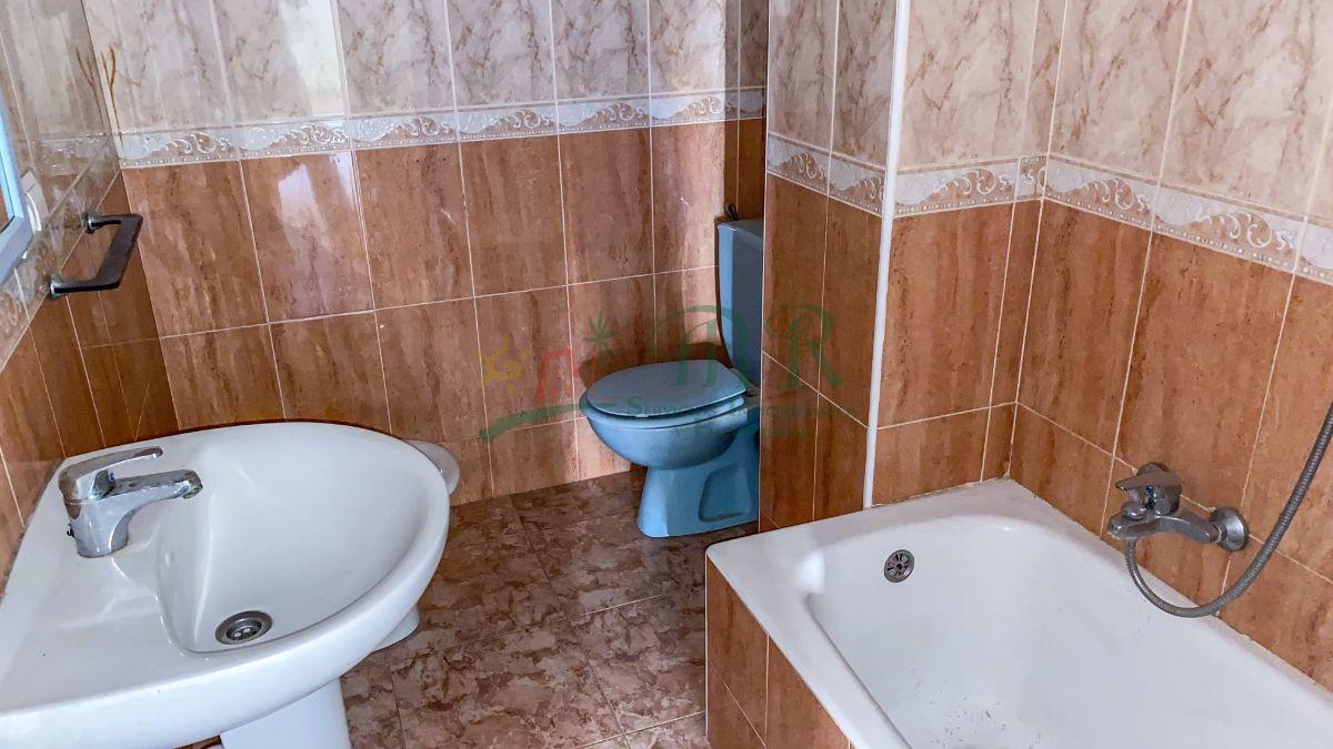 For sale of flat in Almoradí