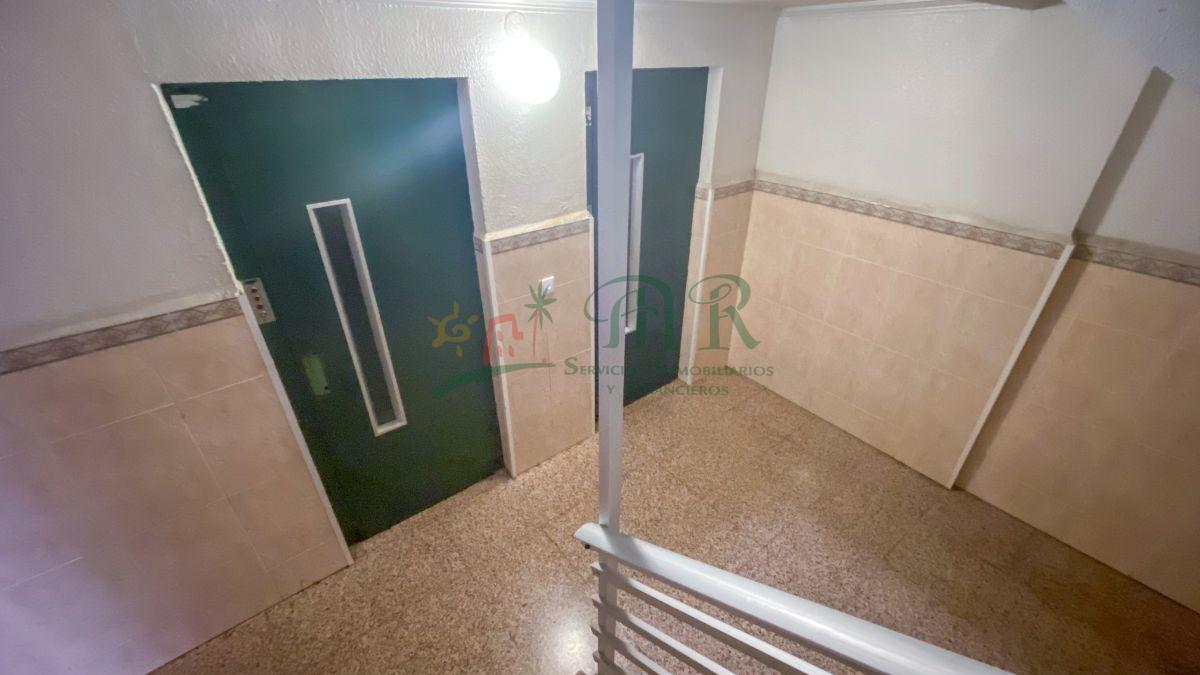 For sale of flat in Almoradí