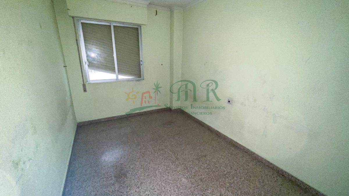 For sale of flat in Almoradí