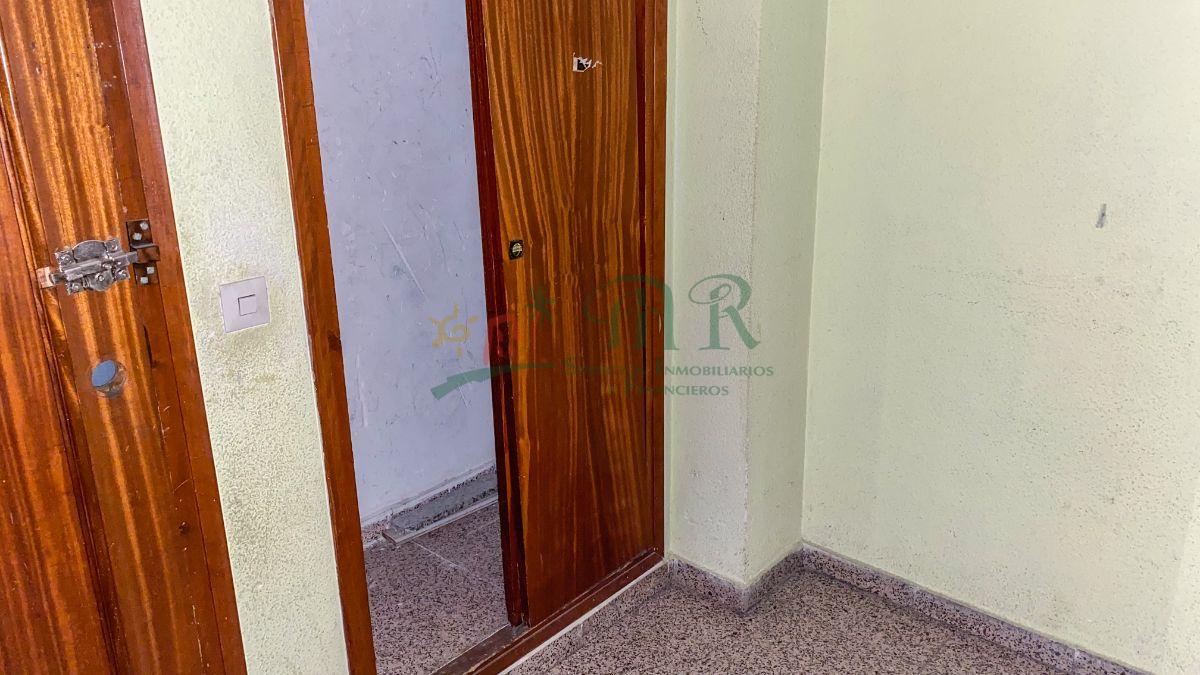For sale of flat in Almoradí