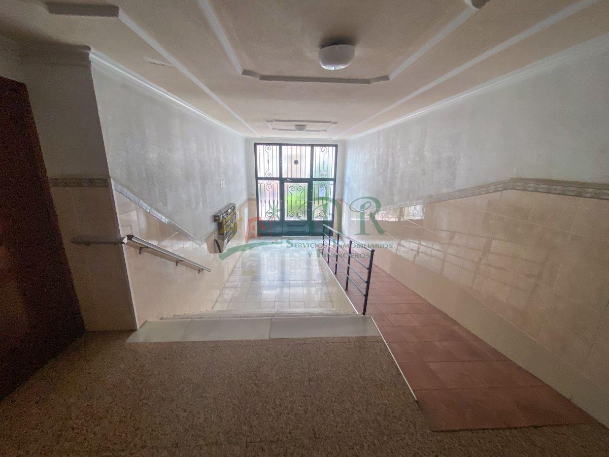 For sale of flat in Almoradí
