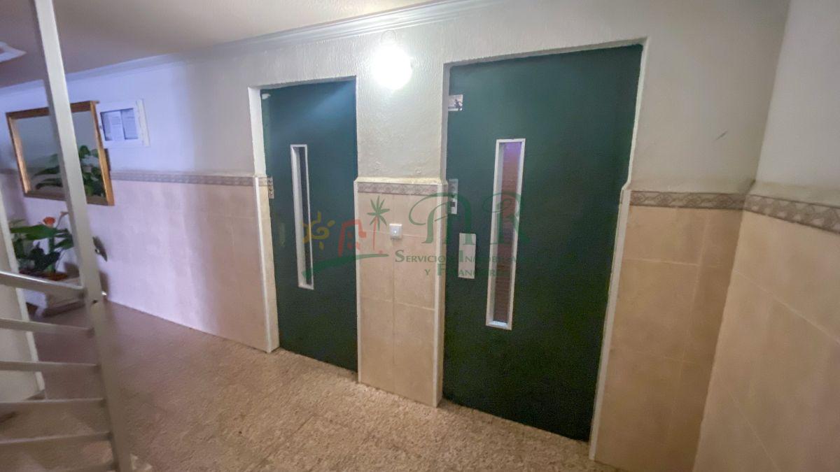 For sale of flat in Almoradí