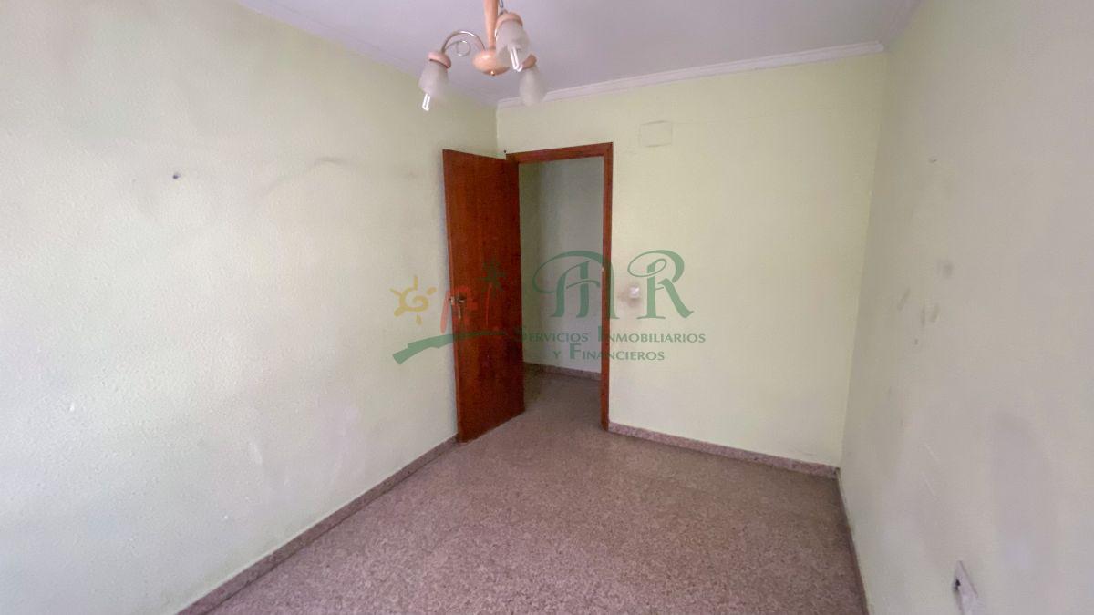 For sale of flat in Almoradí