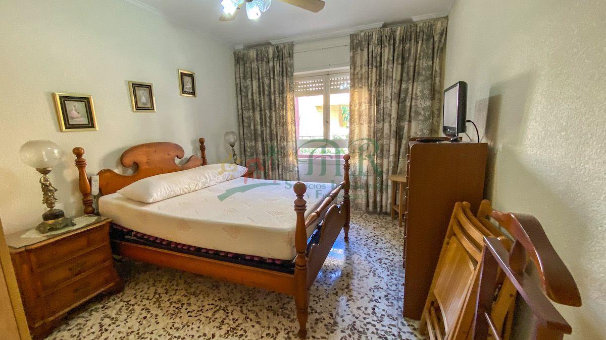 For sale of flat in Almoradí