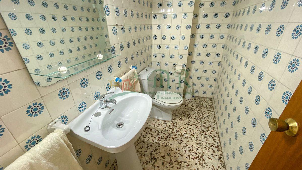 For sale of flat in Almoradí