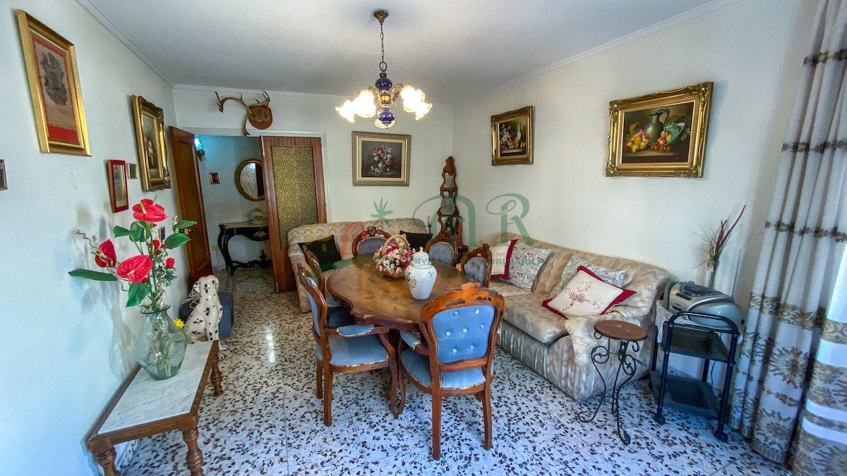 For sale of flat in Almoradí
