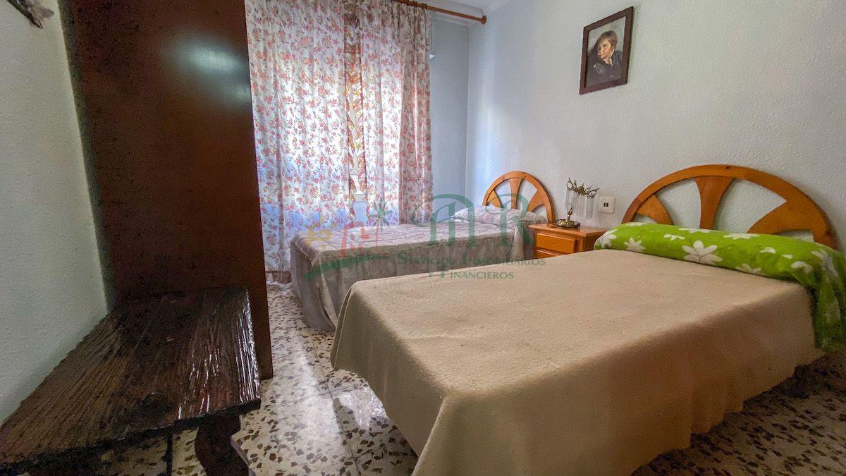For sale of flat in Almoradí