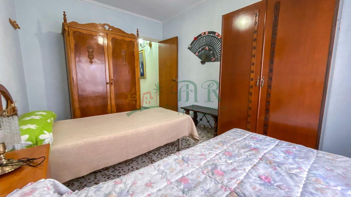For sale of flat in Almoradí