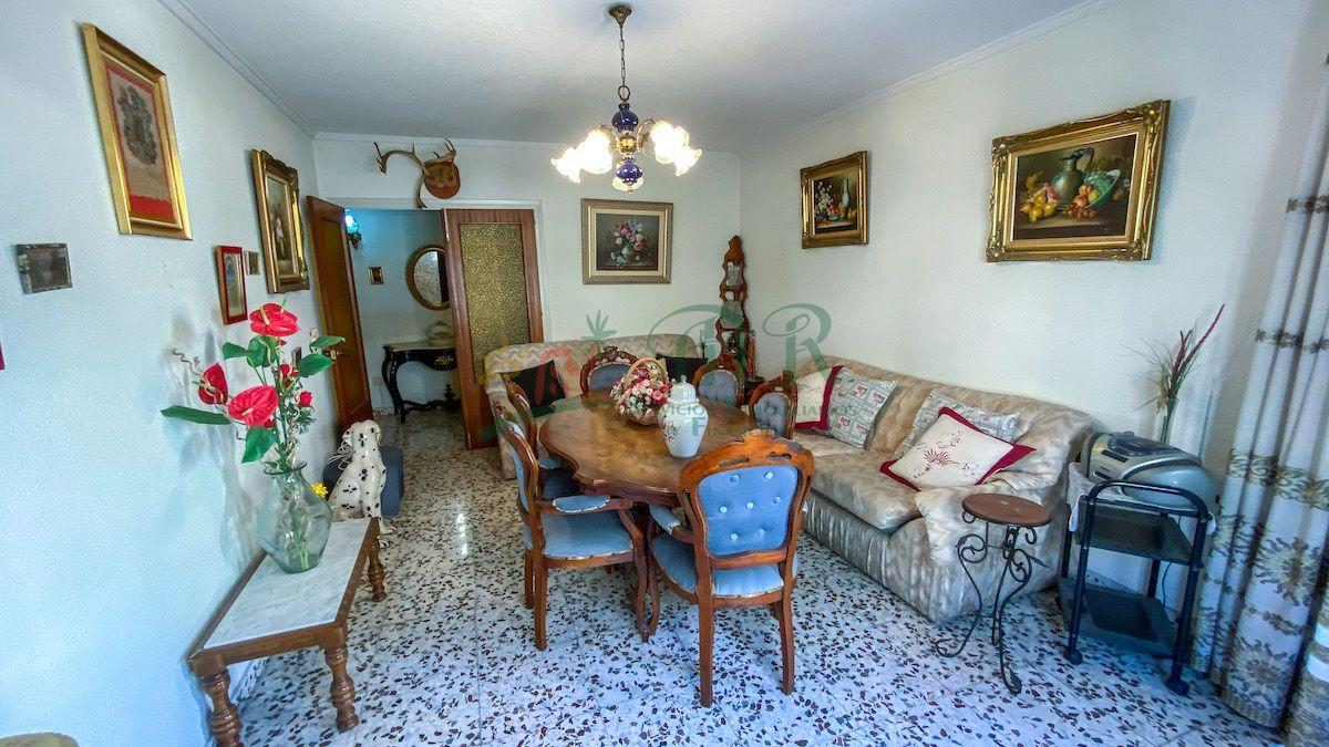 For sale of flat in Almoradí