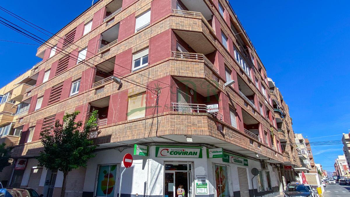 For sale of flat in Almoradí