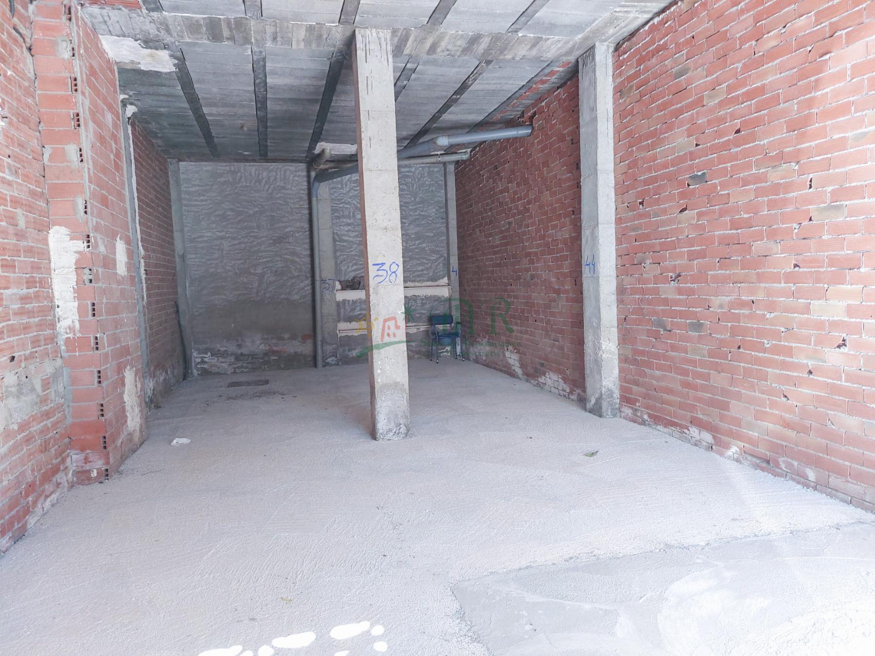 For sale of commercial in Catral