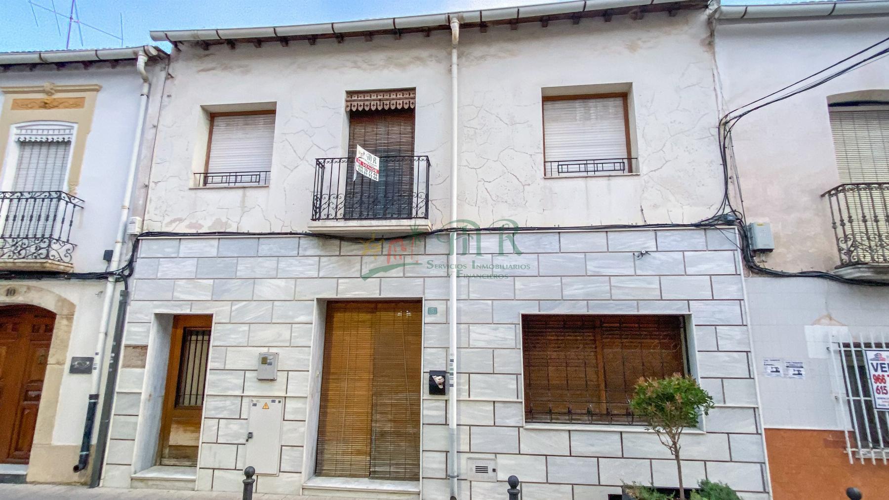 For sale of house in Catral