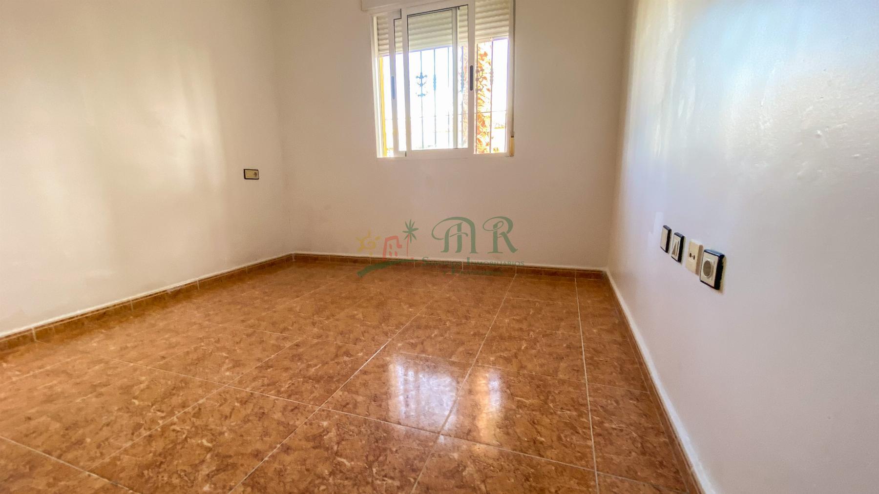 For sale of chalet in San Fulgencio
