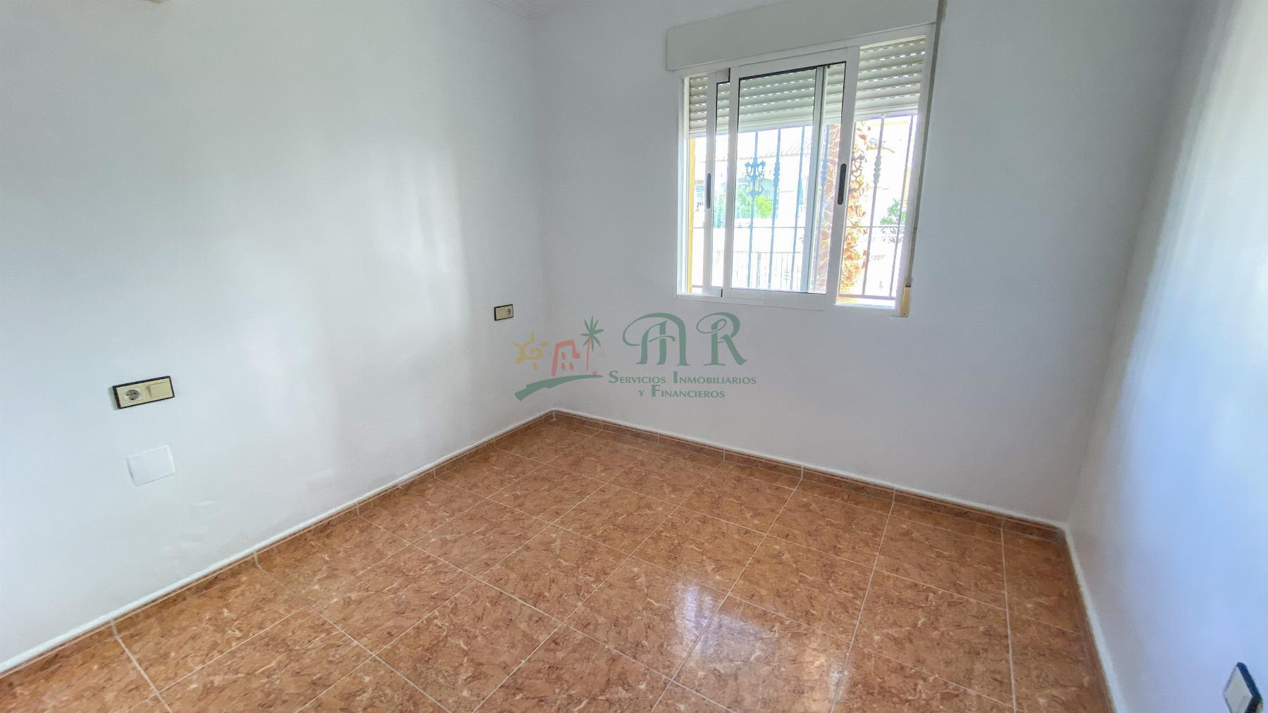 For sale of chalet in San Fulgencio