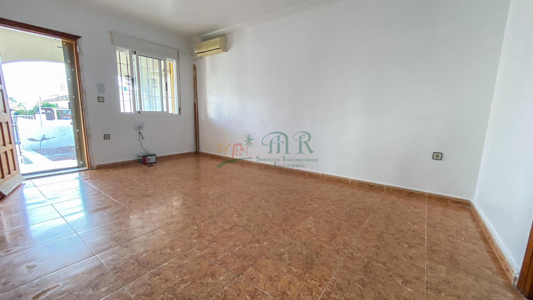 For sale of chalet in San Fulgencio