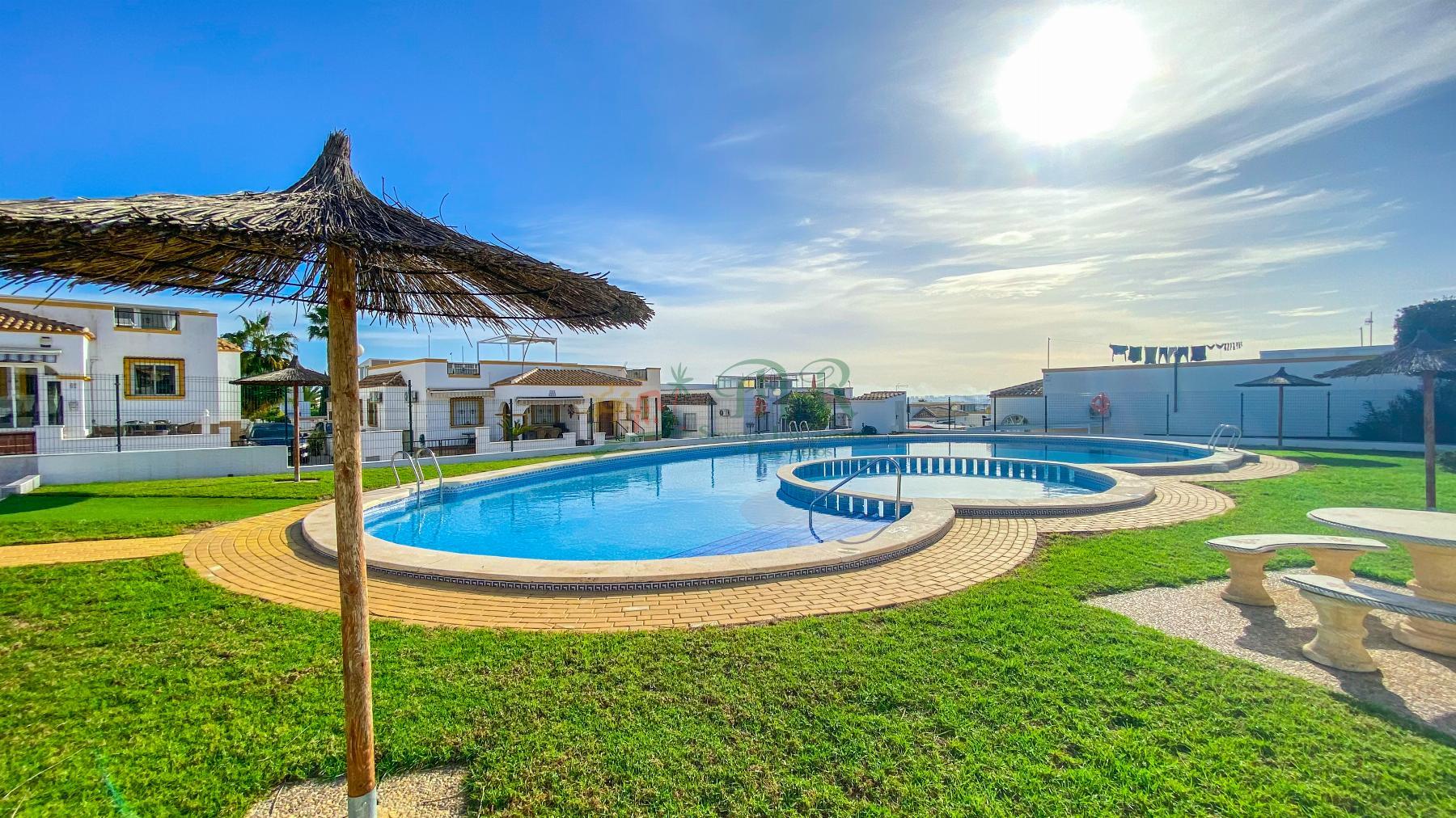 For sale of chalet in San Fulgencio