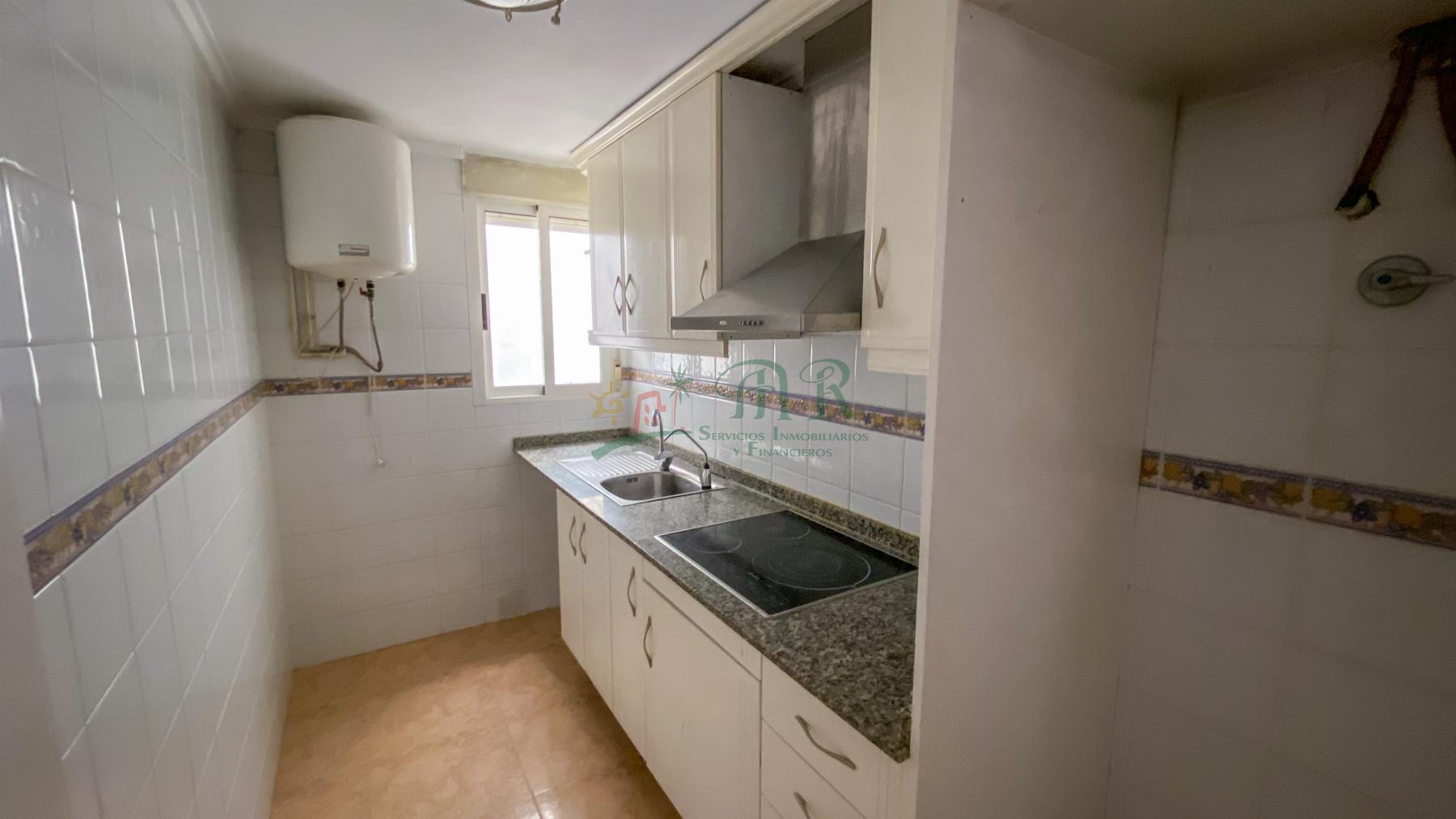For sale of apartment in Guardamar del Segura