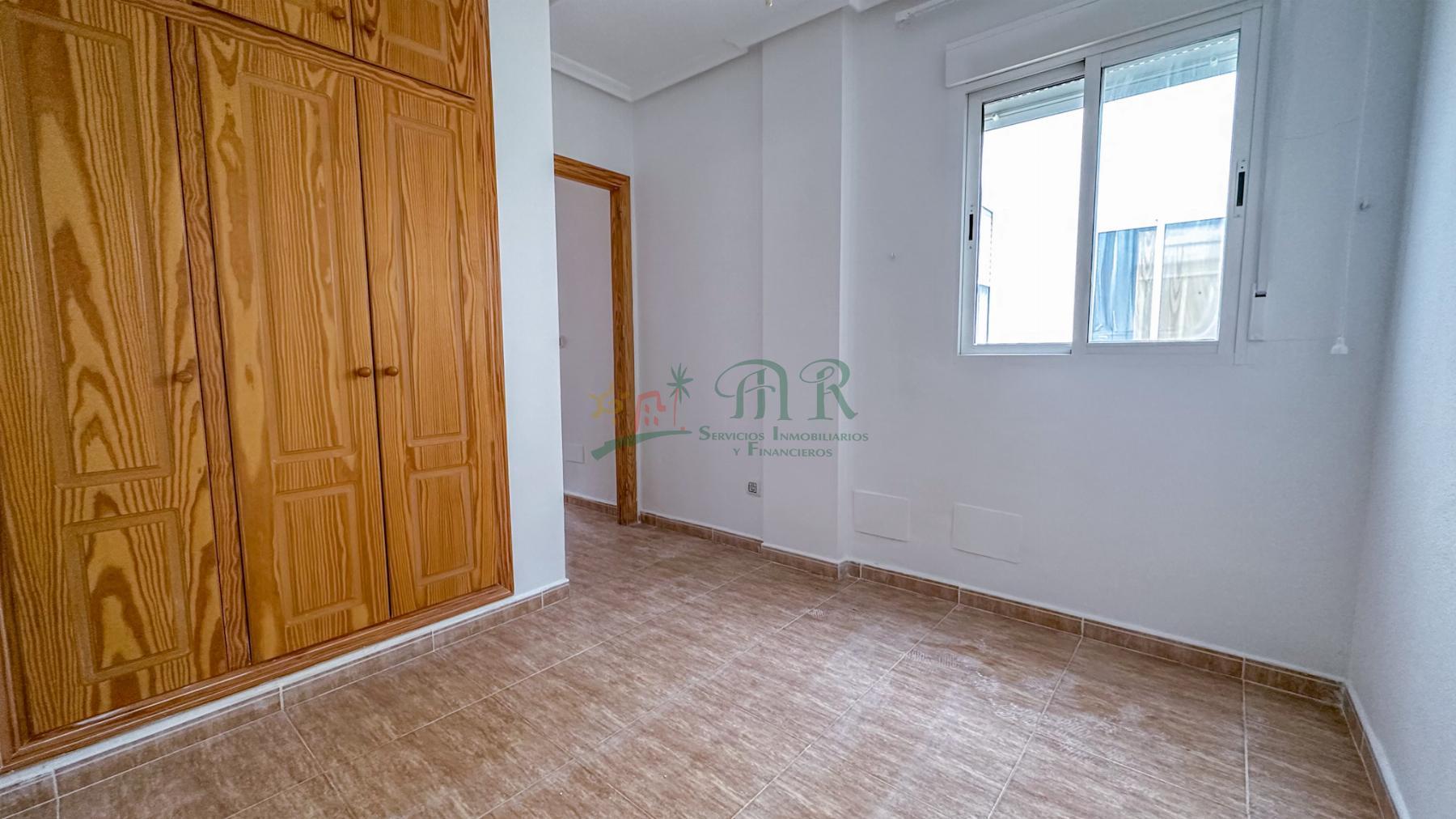 For sale of apartment in Formentera del Segura