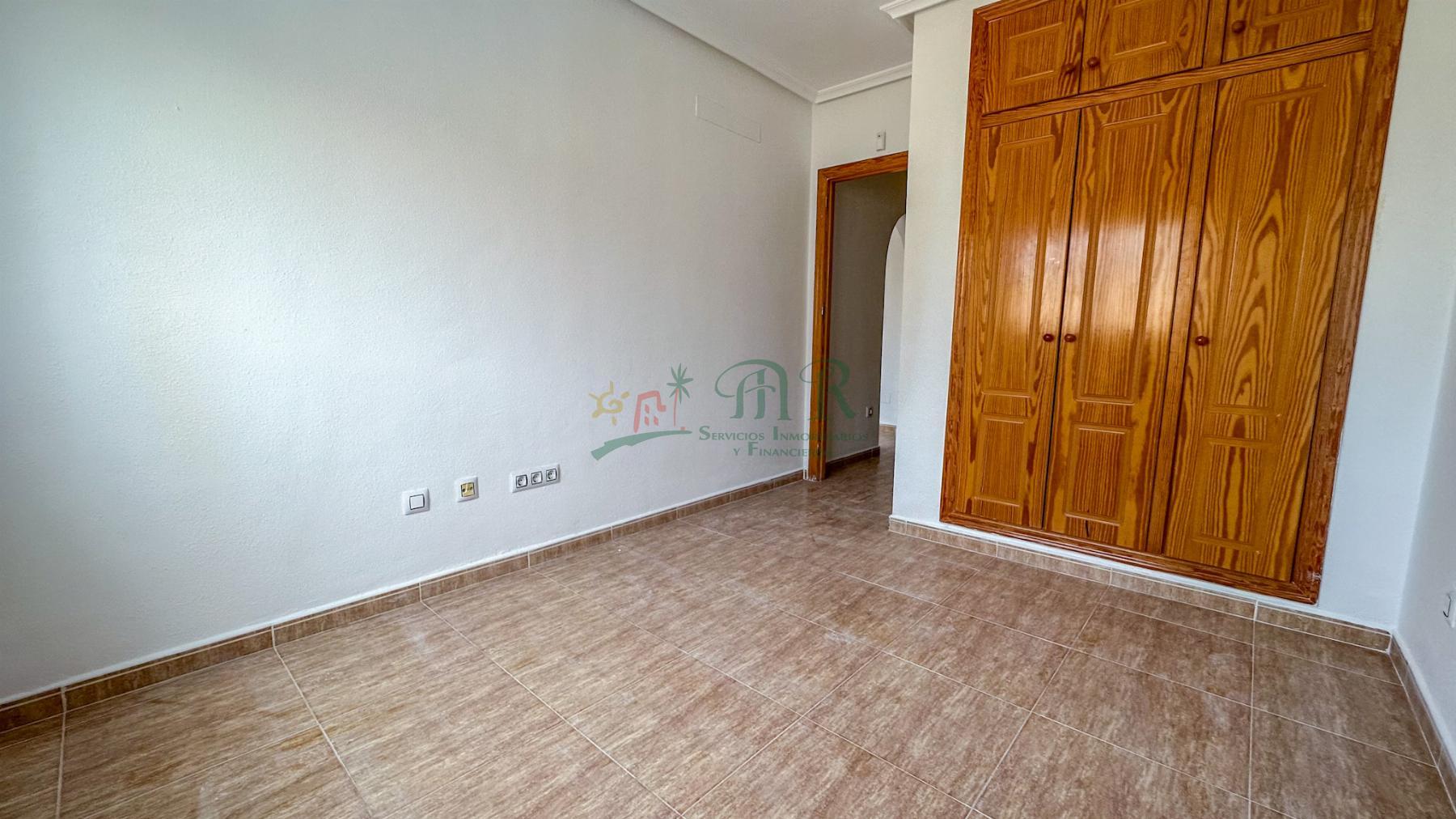 For sale of apartment in Formentera del Segura