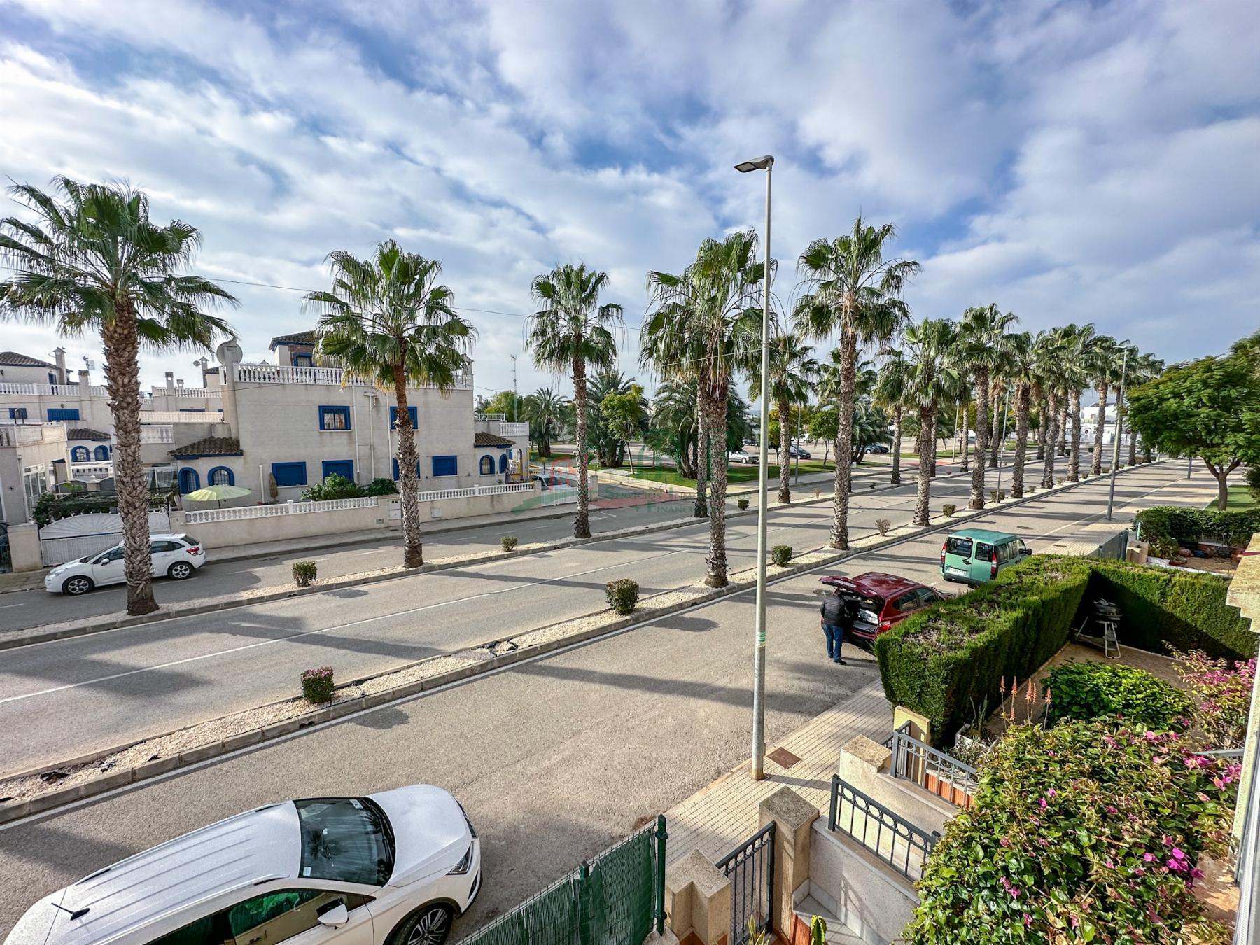 For sale of duplex in Daya Vieja
