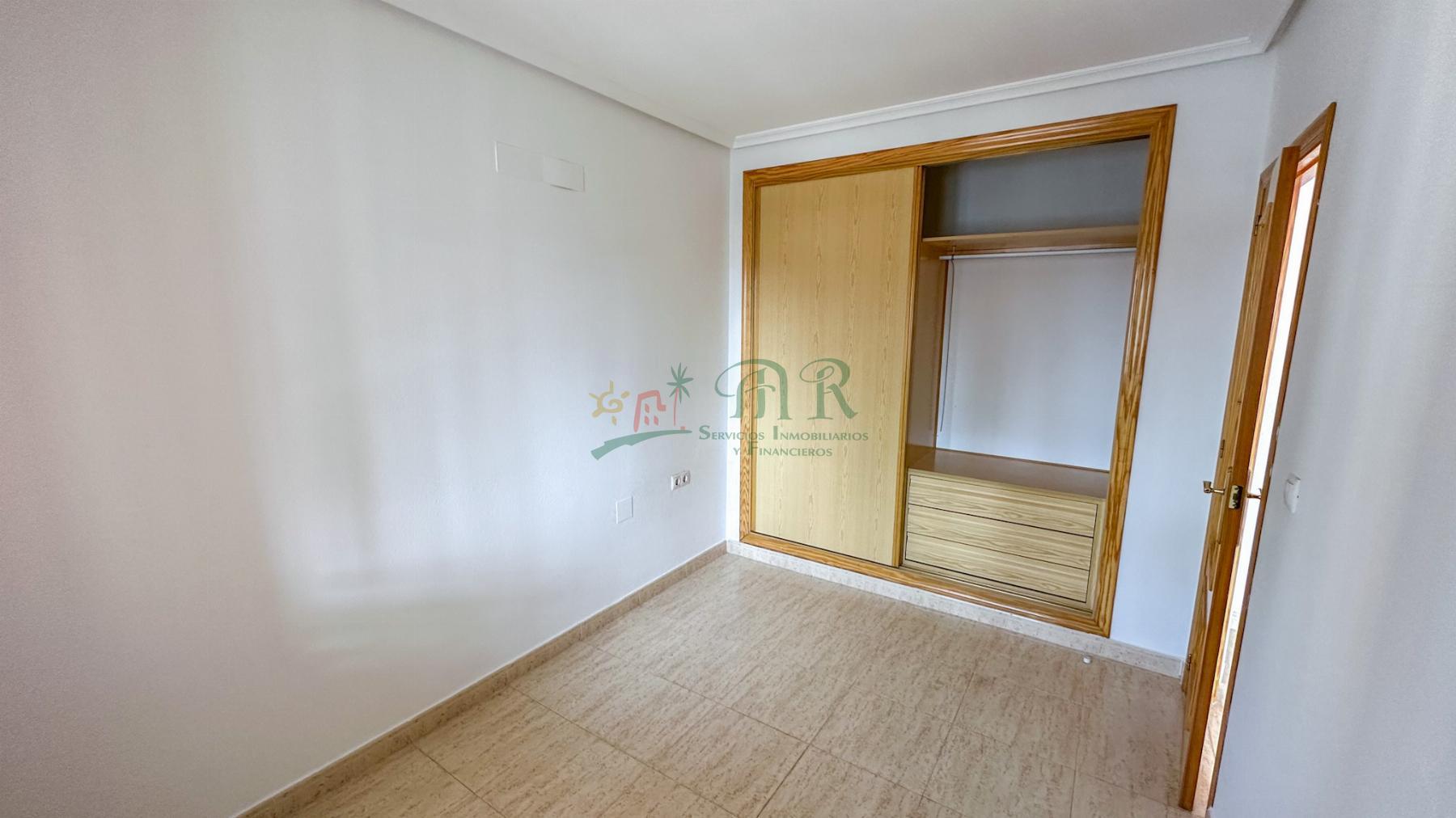 For sale of duplex in Daya Vieja