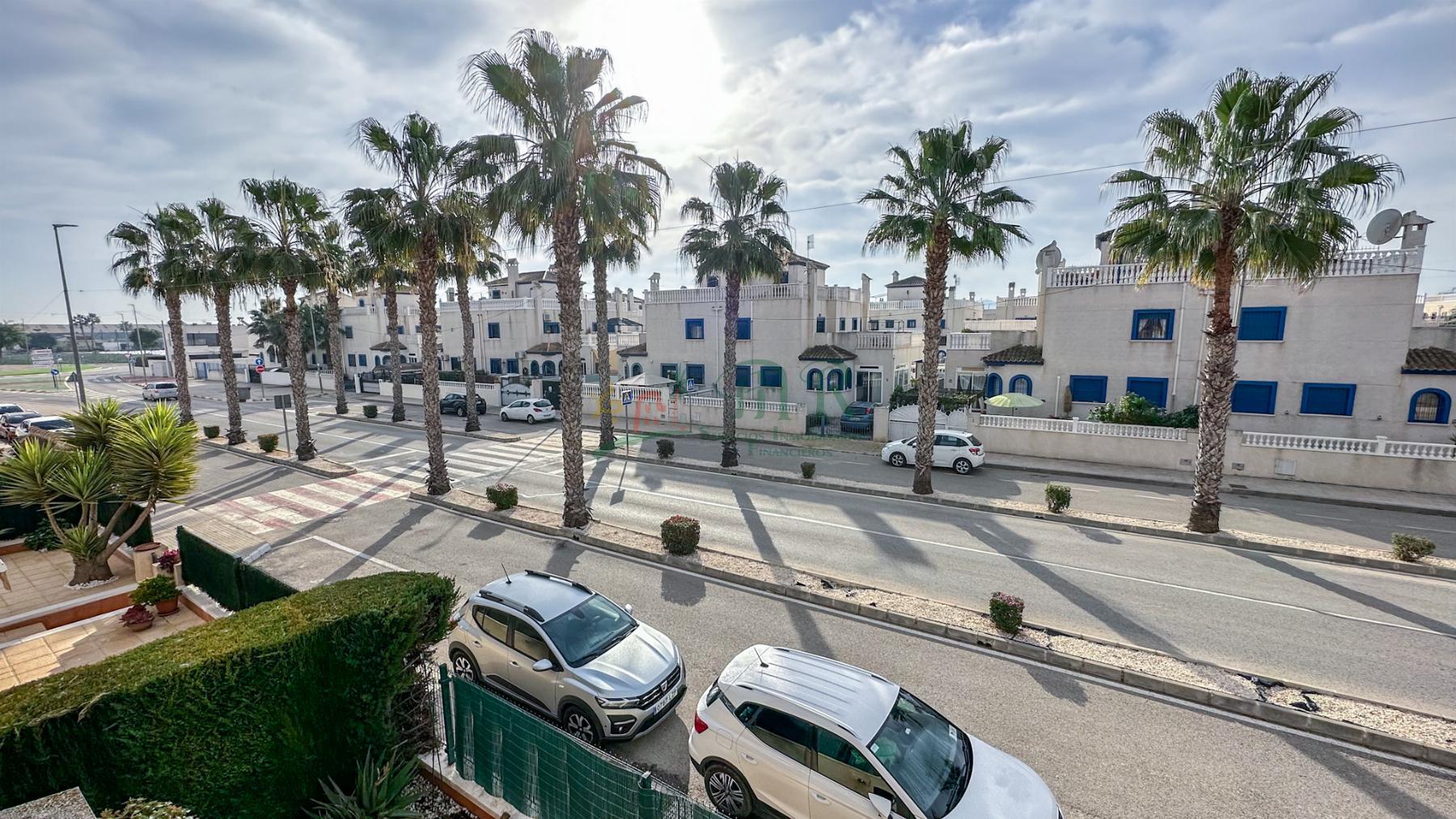 For sale of duplex in Daya Vieja