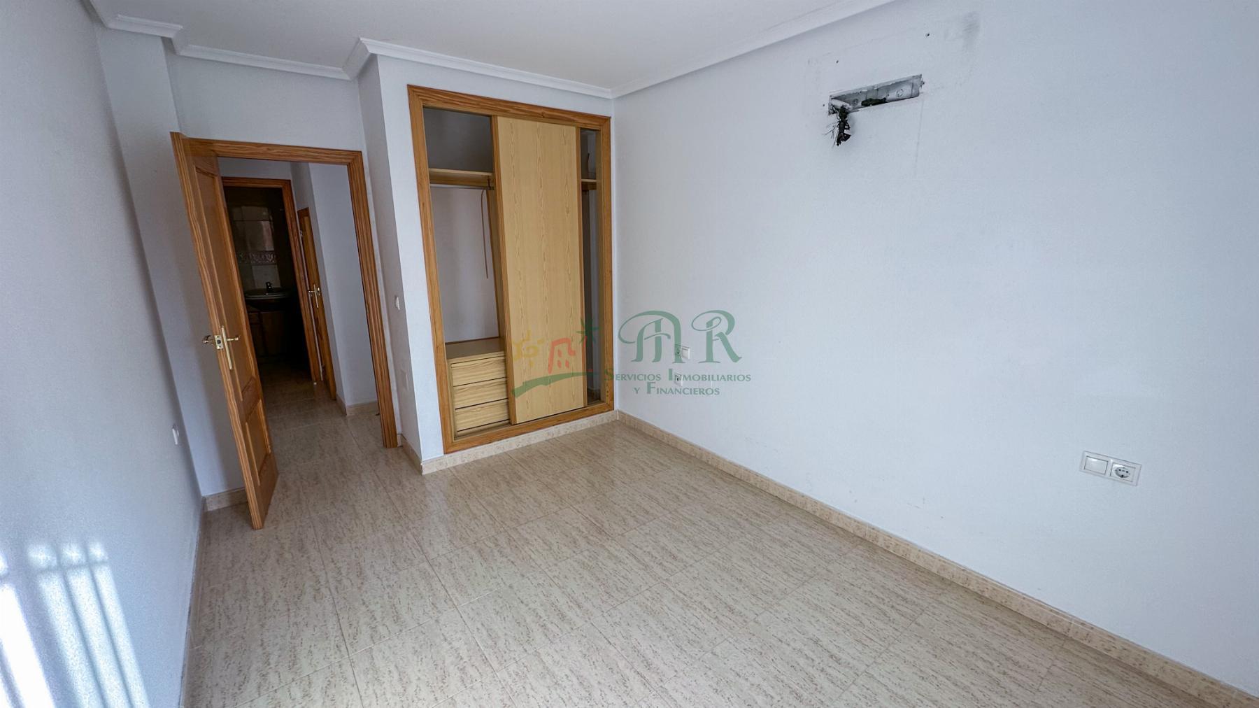 For sale of duplex in Daya Vieja