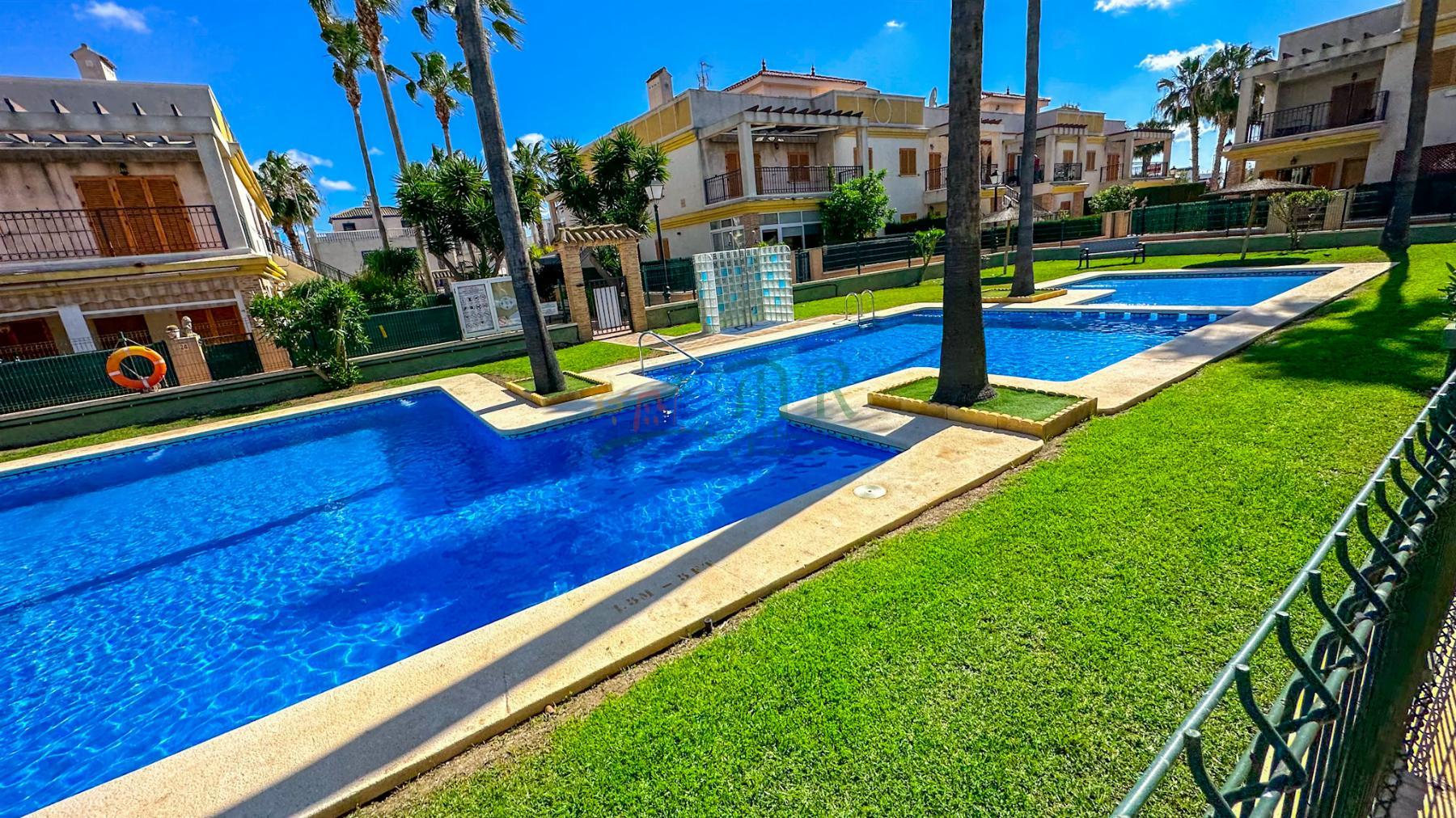 For sale of duplex in Daya Vieja