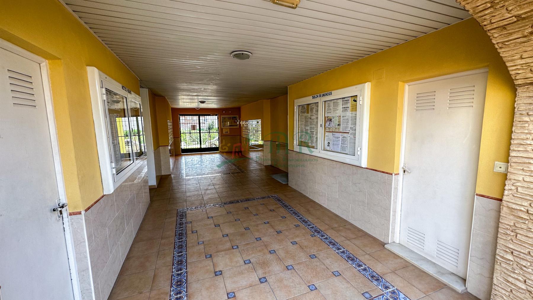 For sale of apartment in Almoradí