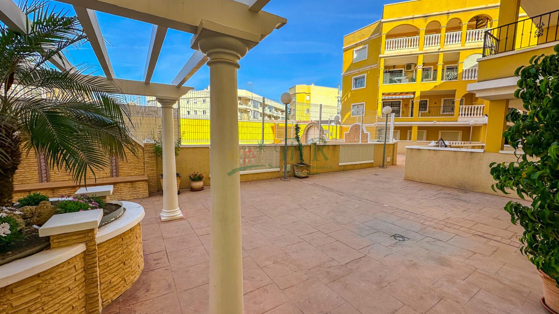 For sale of apartment in Almoradí
